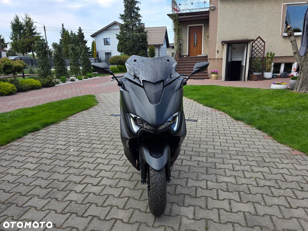 Yamaha Tmax - 5