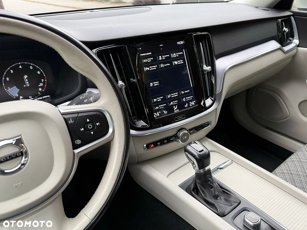 Volvo V60 T5 Geartronic Momentum - 11