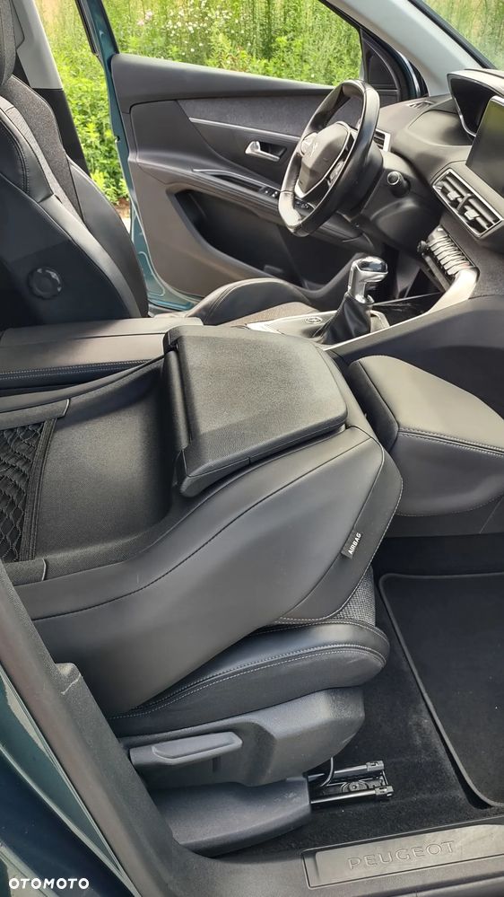 Peugeot 5008 1.6 BlueHDi Allure 7os - 20