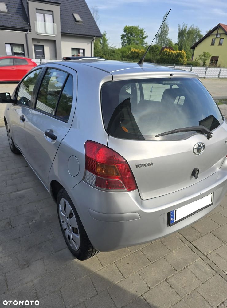 Toyota Yaris 1.33 VVT-i Life - 12