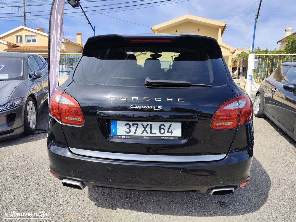 Porsche Cayenne - 9