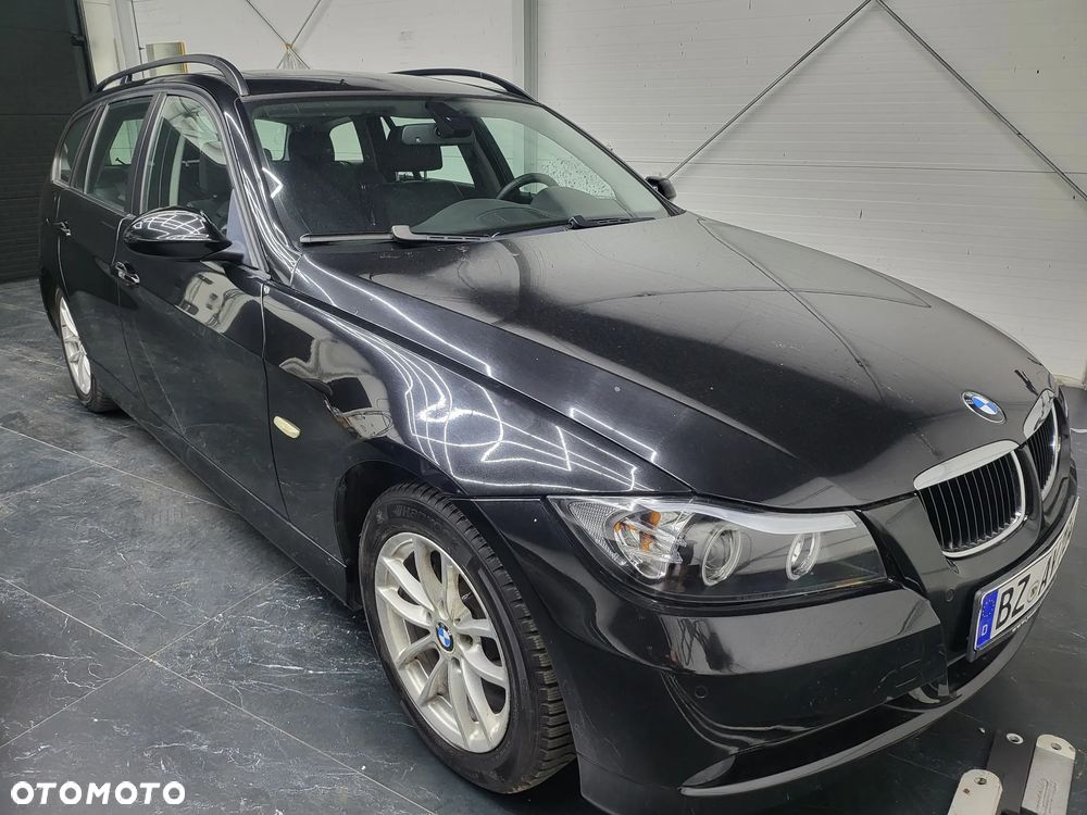 BMW Seria 3 318i - 7