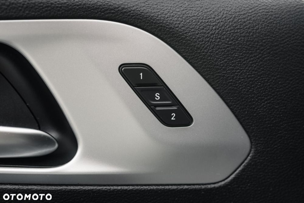 Chrysler Pacifica - 23