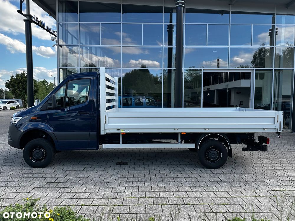 Mercedes-Benz Sprinter - 10