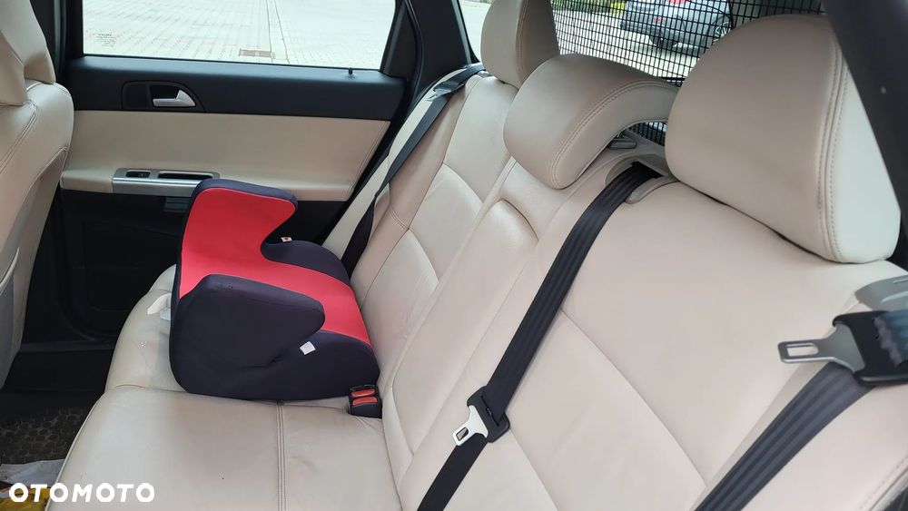 Volvo V50 D2 R-Design Start-Stop - 3