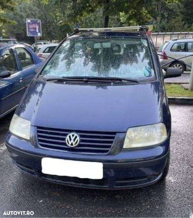 Dezmembrez Volkswagen Sharan 1.9 TDI , an 2003, volan pe stanga - 1