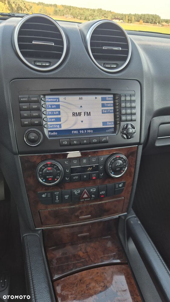 Mercedes-Benz ML 500 4-Matic - 15