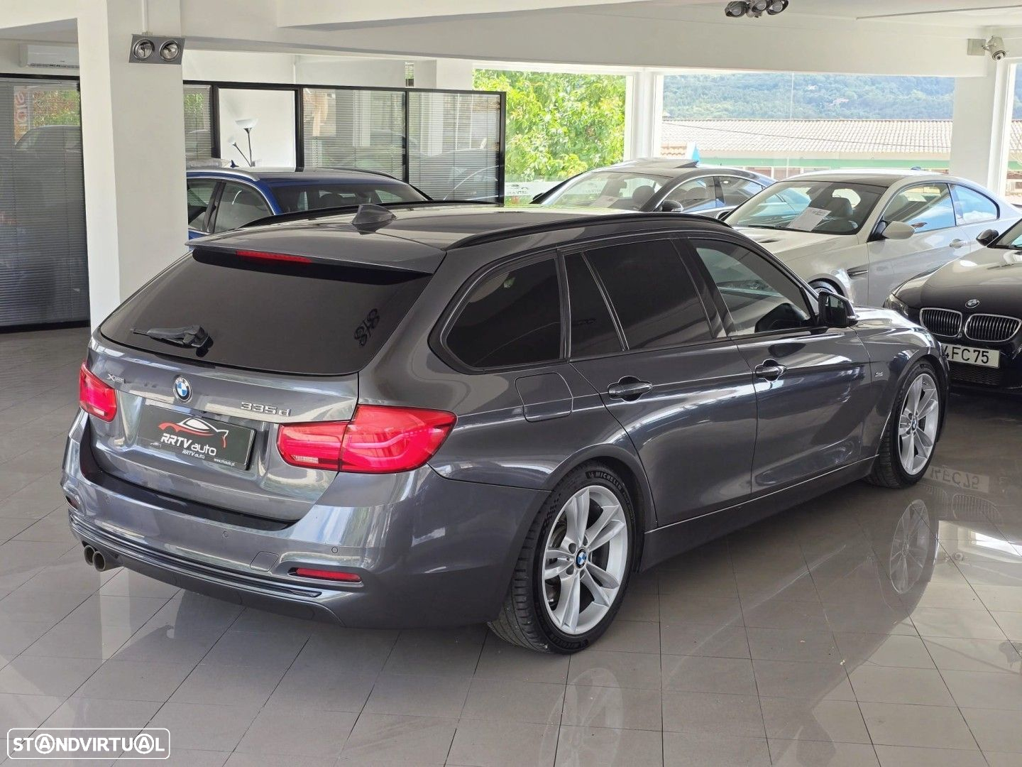 BMW 335 d Touring xDrive Line Sport - 12