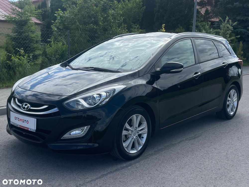 Hyundai i30 blue Kombi 1.6 CRDi Passion - 25