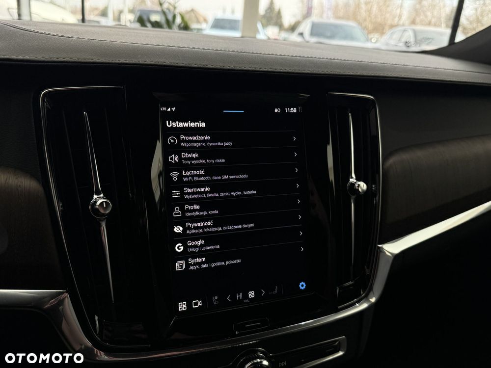 Volvo V90 - 32