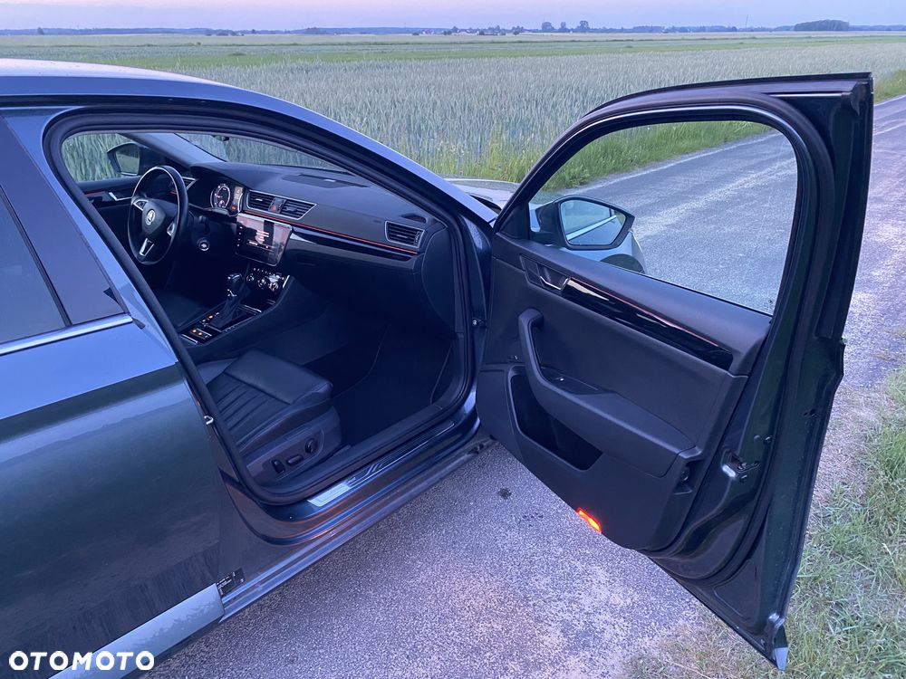 Skoda Superb 2.0 TDI 4x4 L&K DSG - 27