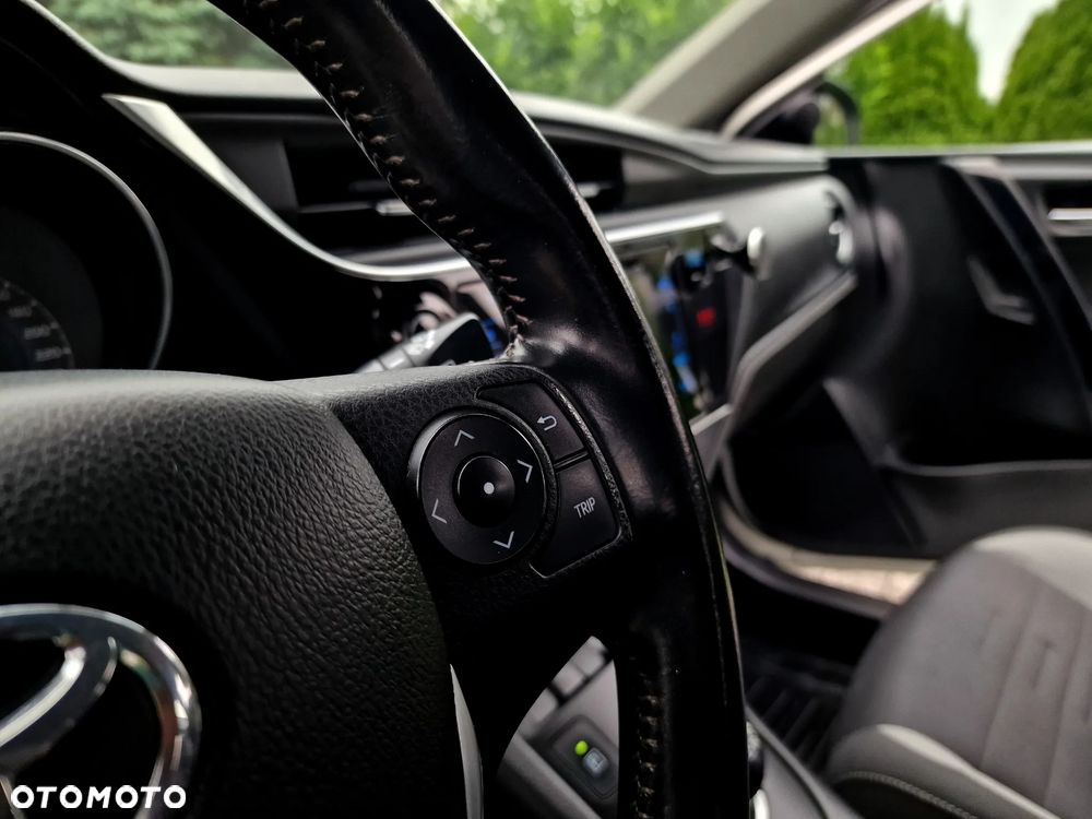 Toyota Auris Hybrid 135 Premium - 26