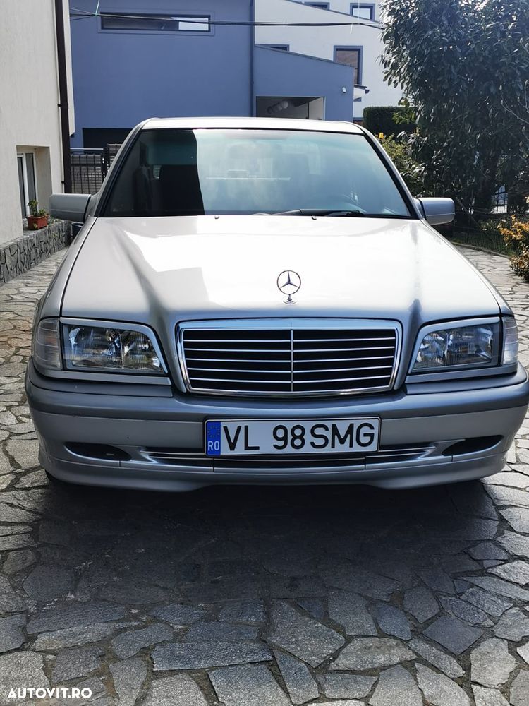 Mercedes-Benz C - 3