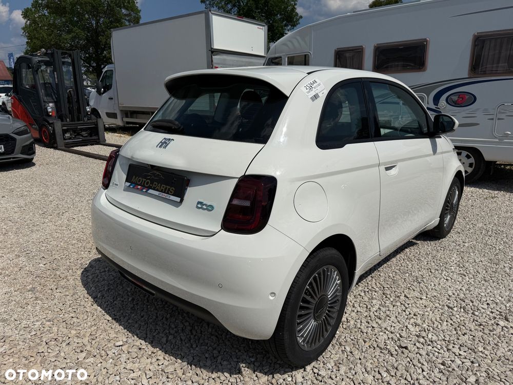 Fiat 500e - 1