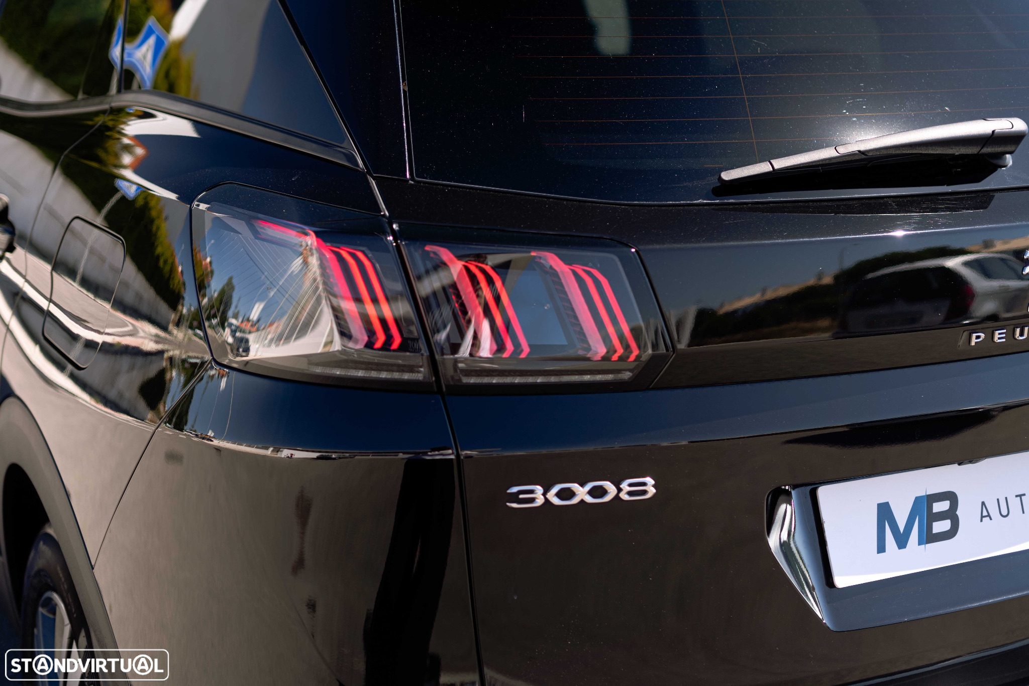 Peugeot 3008 1.6 Hybrid Allure Pack e-EAT8 - 33