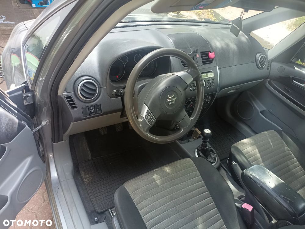 Suzuki SX4 - 2
