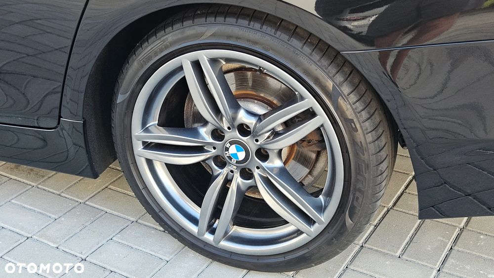 BMW Seria 5 520d xDrive - 18