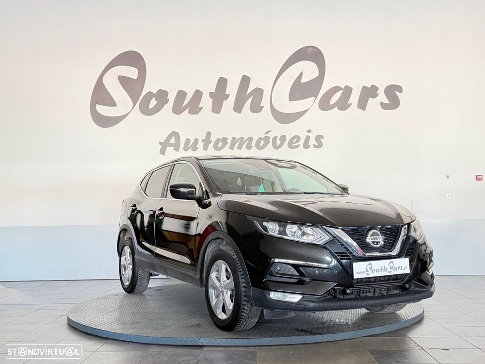 Nissan Qashqai 1.5 dCi N-Connecta J17 DCT - 1