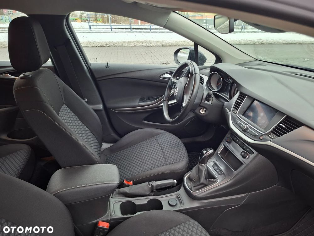 Opel Astra 1.2 T Edition S&S - 11