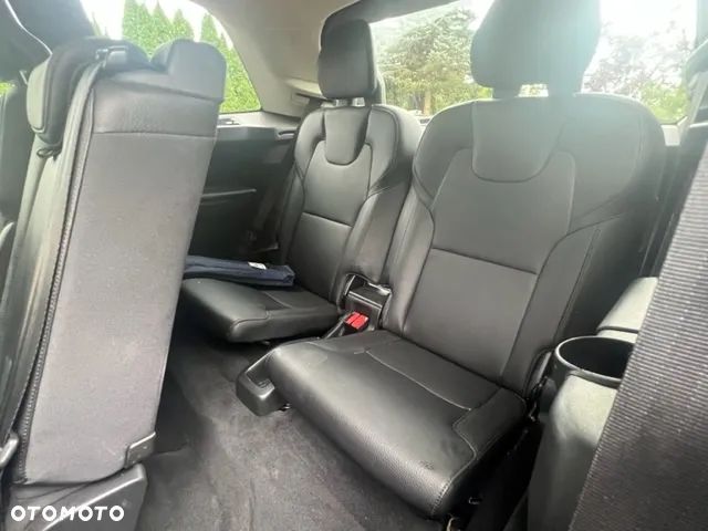 Volvo XC 90 B5 D AWD Geartronic Momentum Pro - 21