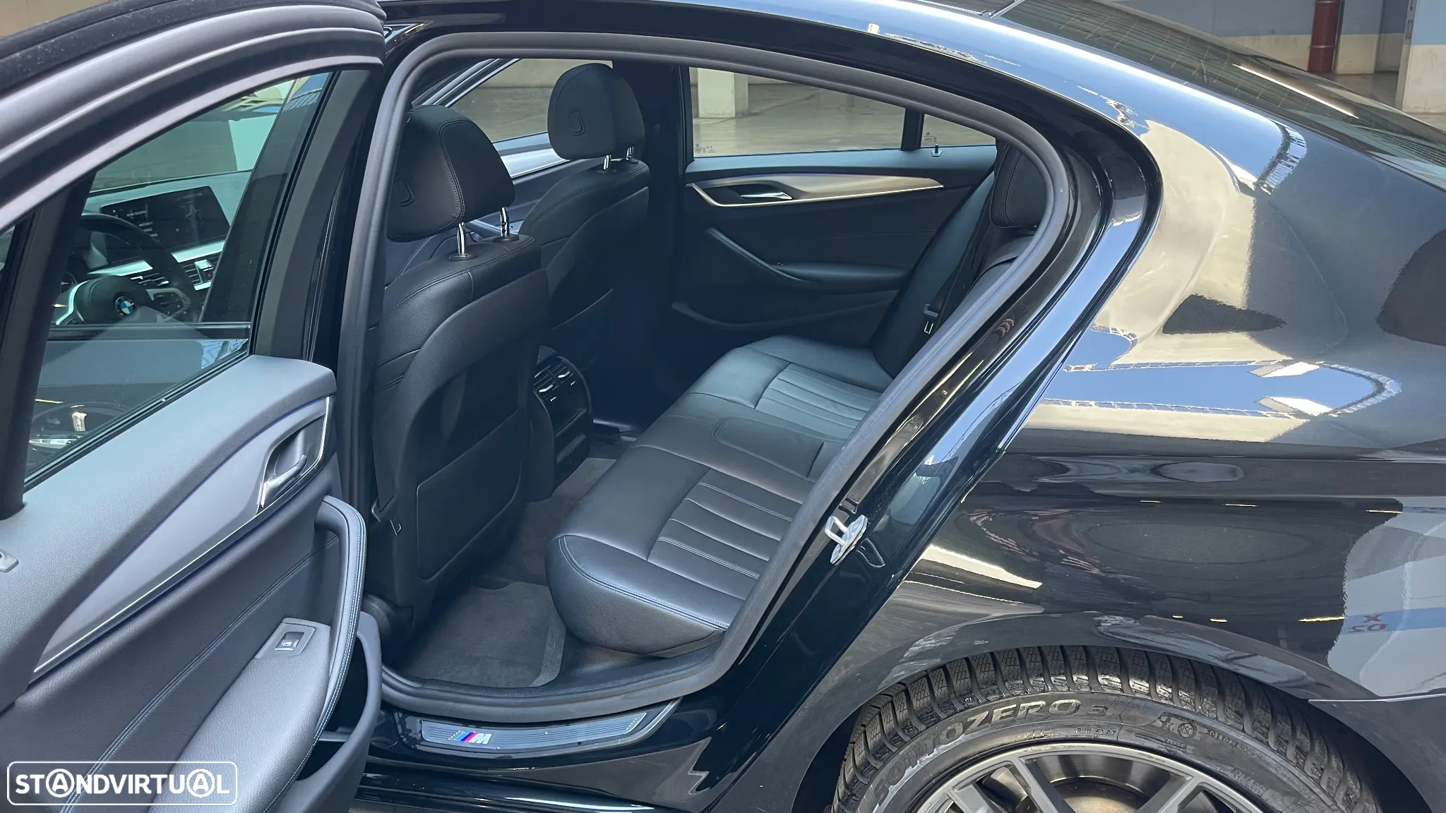 BMW 520 d Pack M - 34