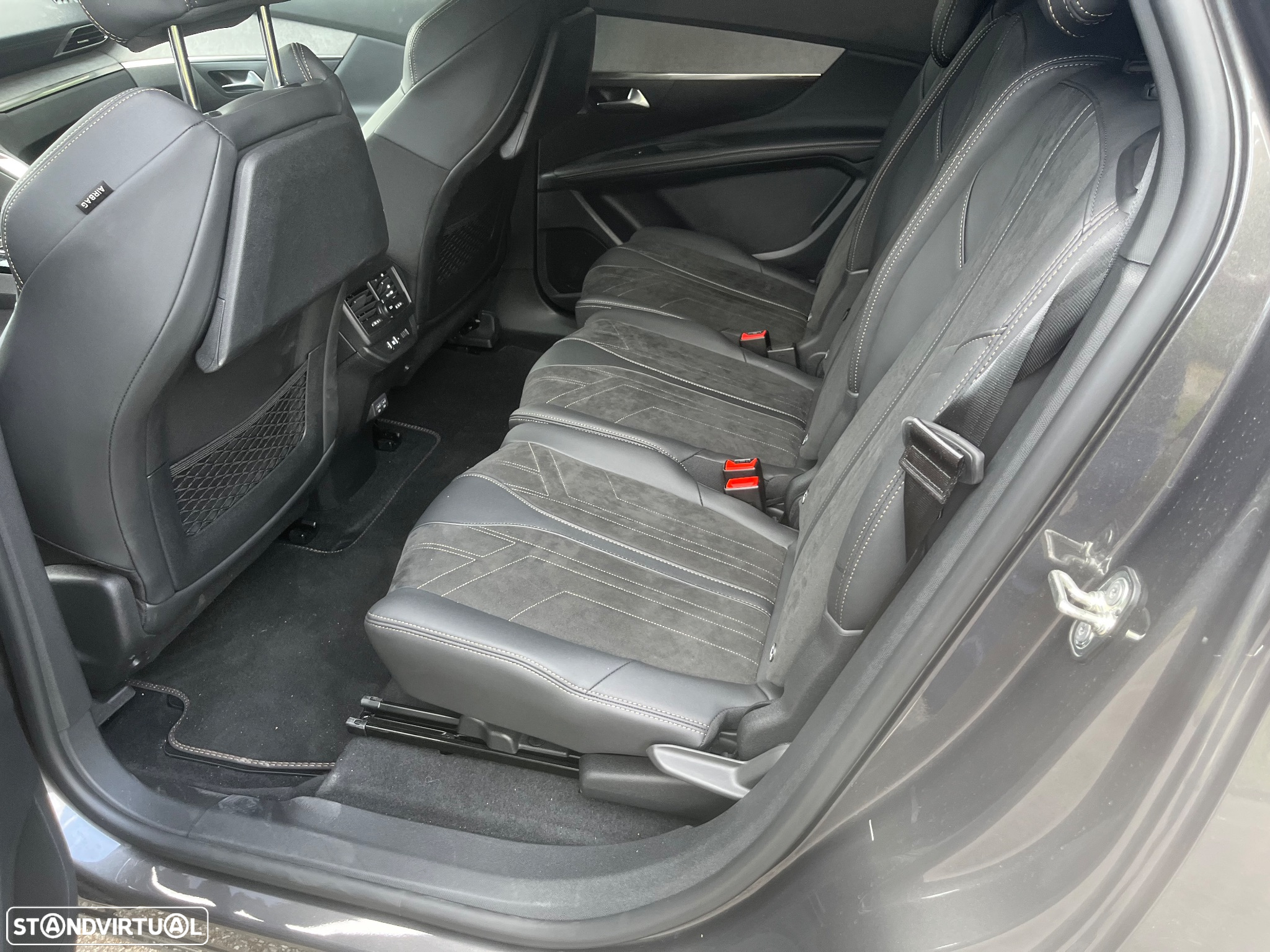 Peugeot 5008 1.5 BlueHDi GT EAT8 - 9
