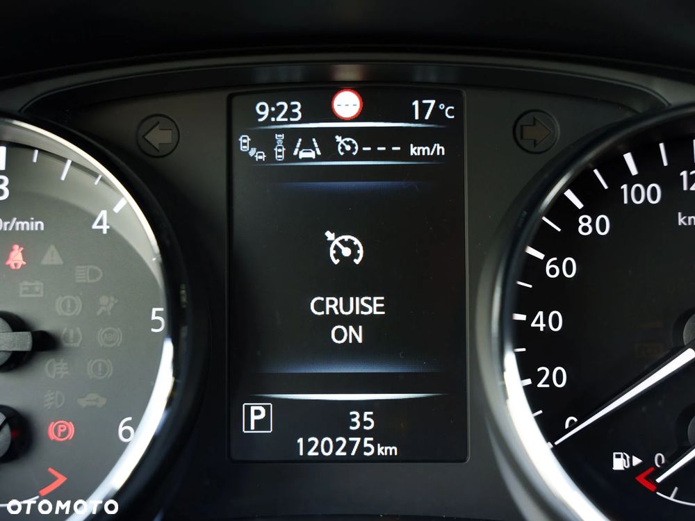 Nissan Qashqai 1.6 dCi Xtronic TEKNA+ - 35