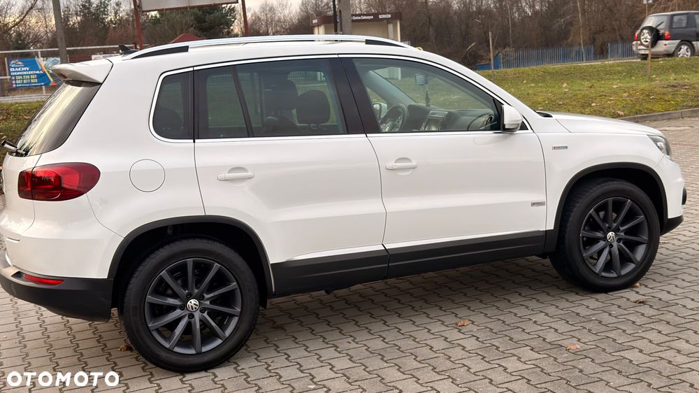 Volkswagen Tiguan 2.0 TDI 4Mot Perfectline R-Style DSG - 27
