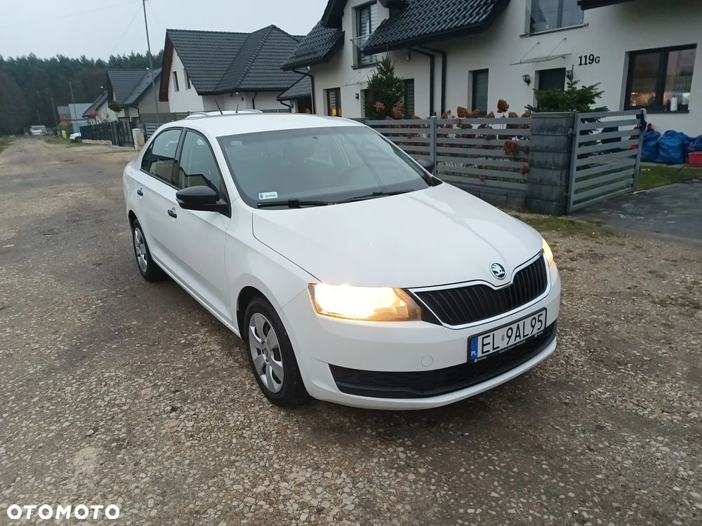 Skoda RAPID 1.0 TSI Active - 34