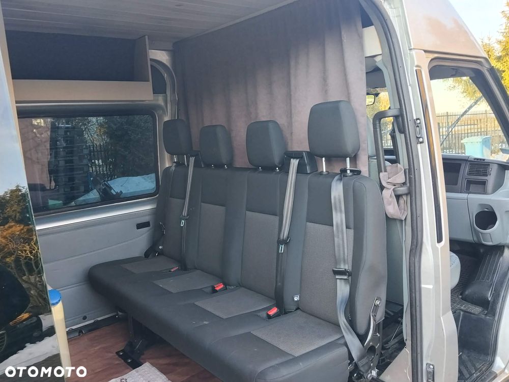 Ford Transit - 13