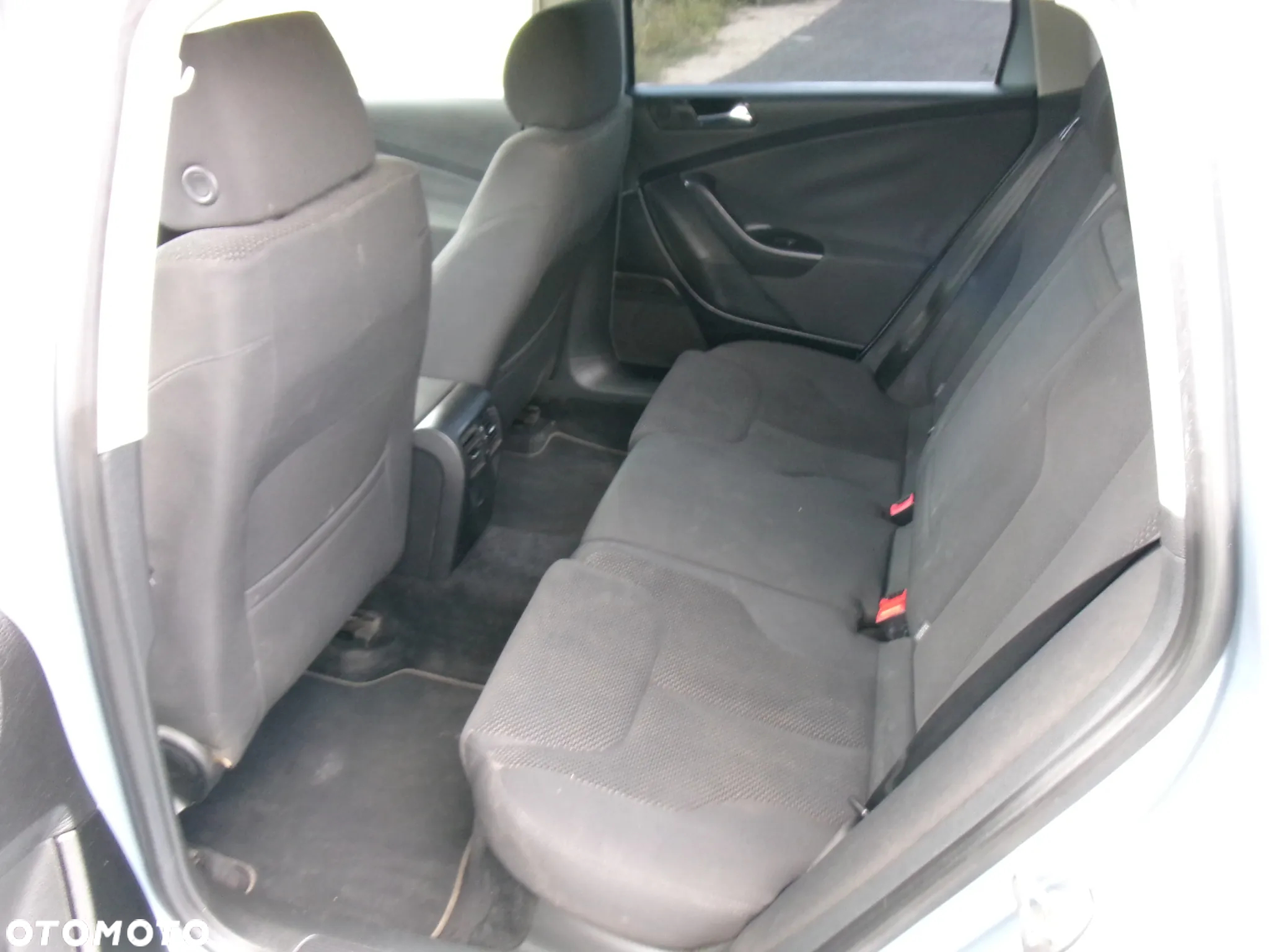Volkswagen Passat - 9