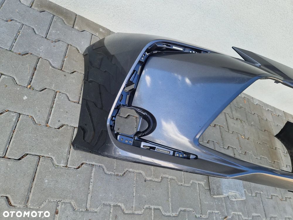 Zderzak Toyota Corolla XII E210 E21 sedan  bez dziur - 6
