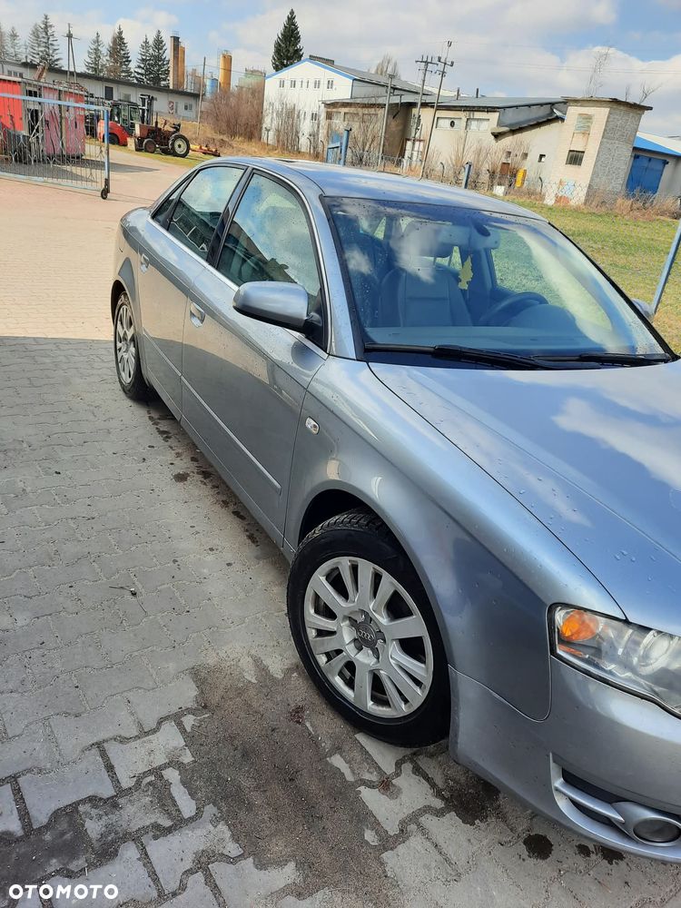 Audi A4 Limousine 2.0T FSI Quattro - 2