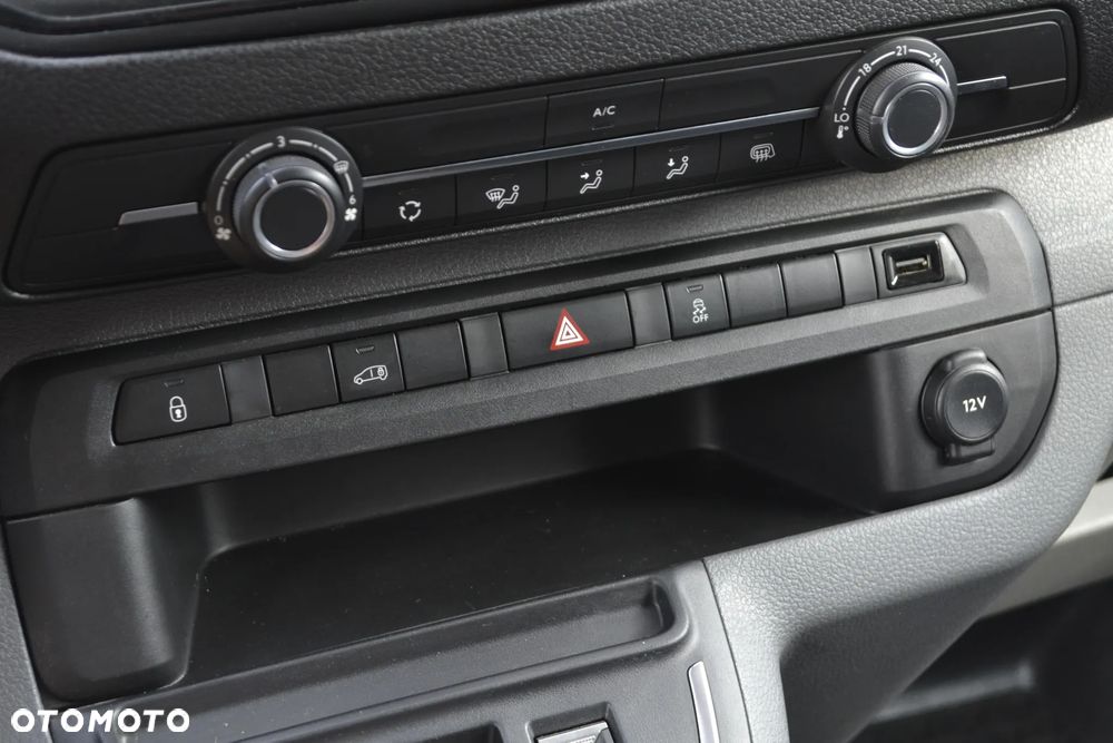 Opel Vivaro e - 31