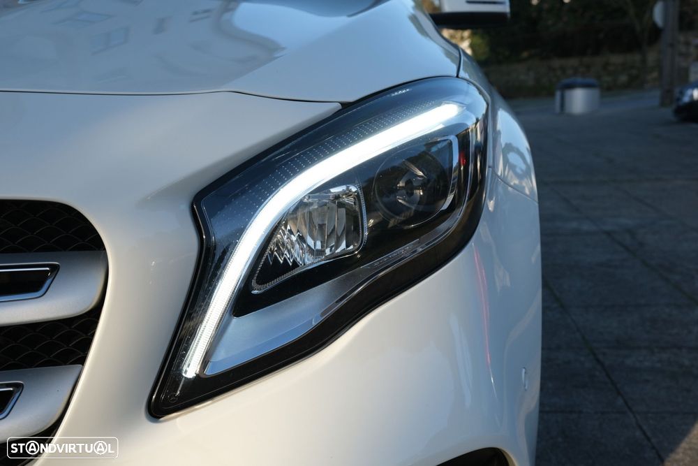 Mercedes-Benz GLA 220 d AMG Line 4-Matic - 33