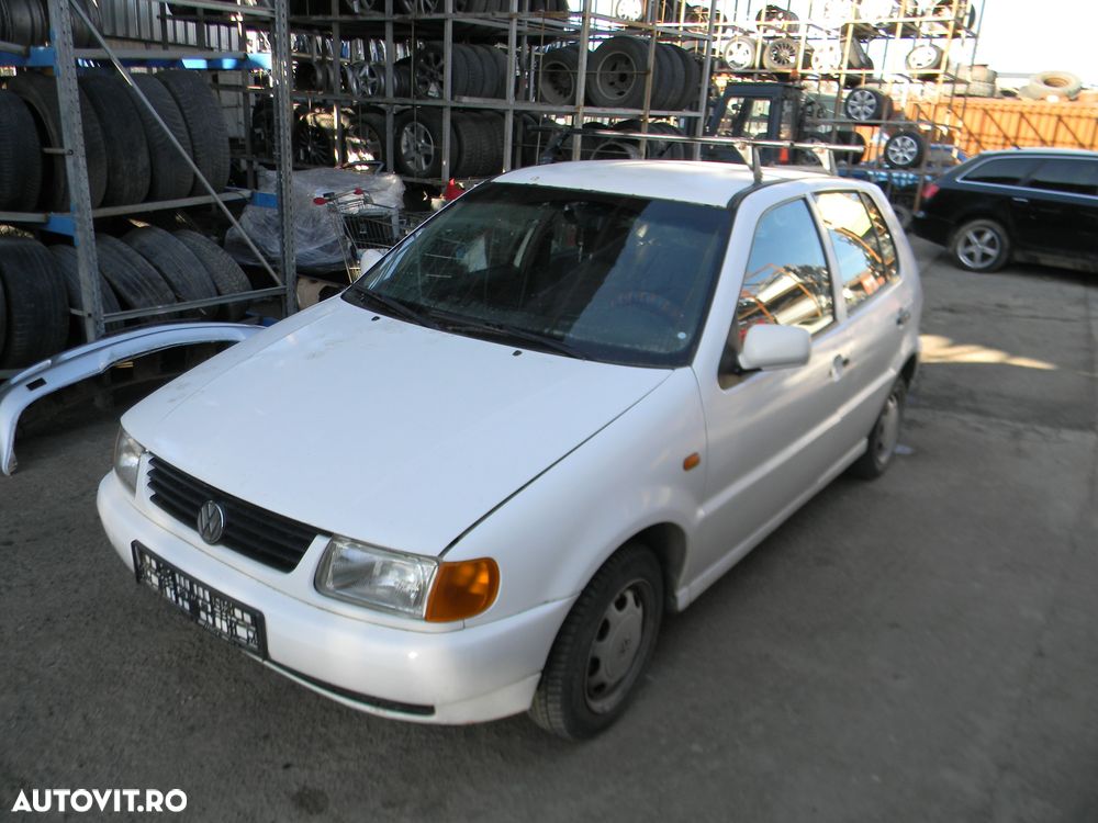 Dezmembrari  VW POLO (6N1)  1994  > 1999 60 1.4 Benzina - 1