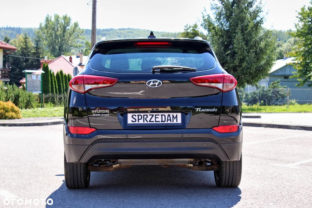 Hyundai Tucson 1.7 CRDI BlueDrive Style 2WD - 10