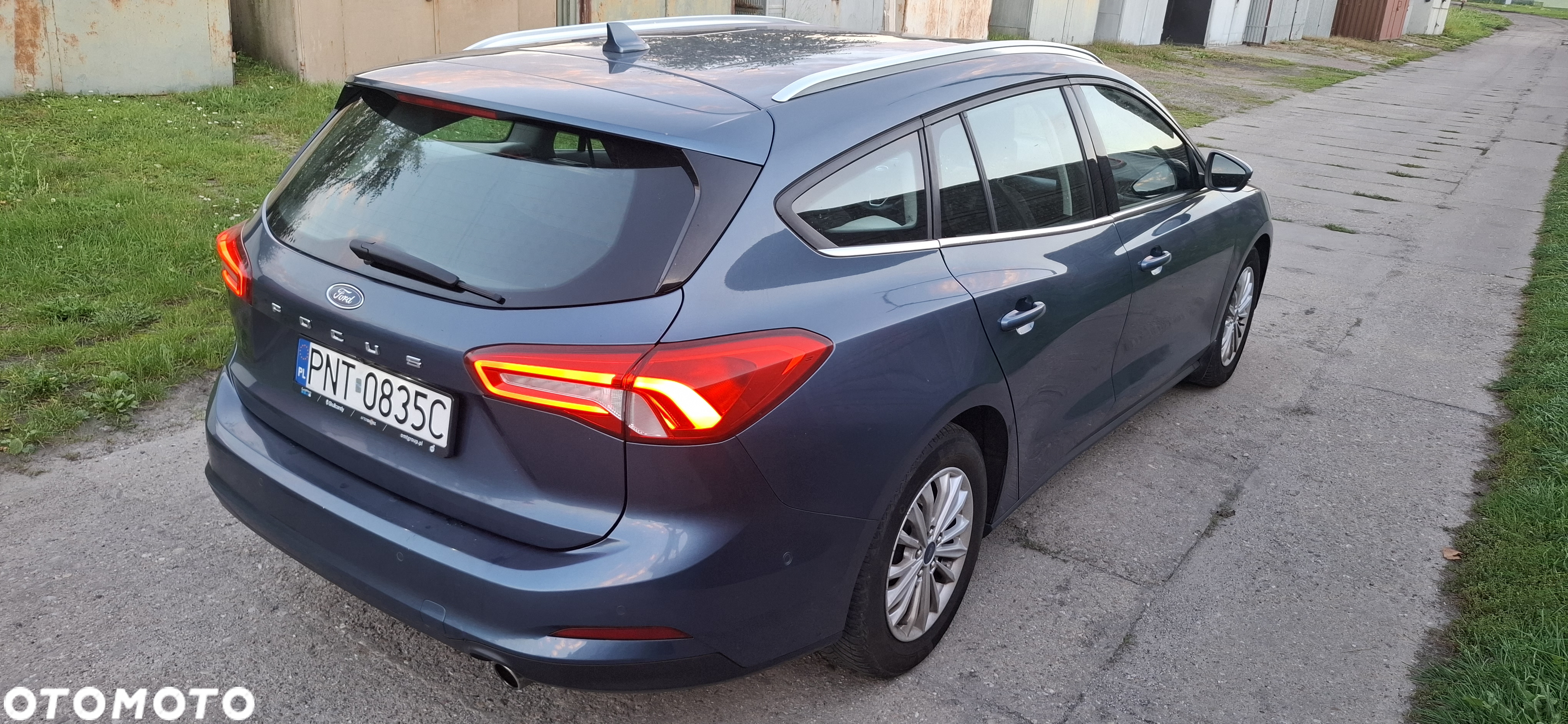 Ford Focus 1.5 EcoBlue Start-Stopp-System COOL&CONNECT DESIGN - 4
