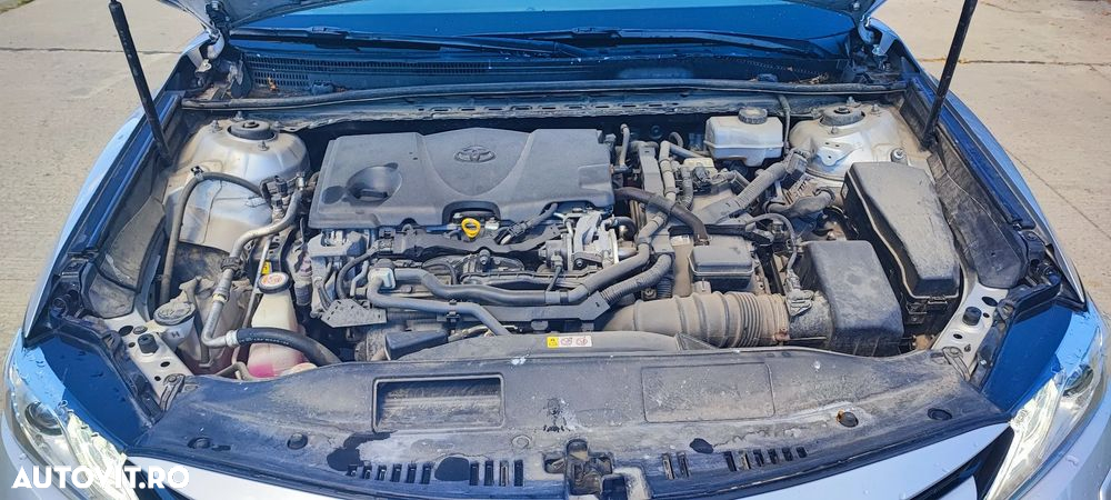 Toyota Camry - 13