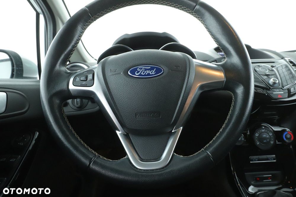 Ford Fiesta - 10