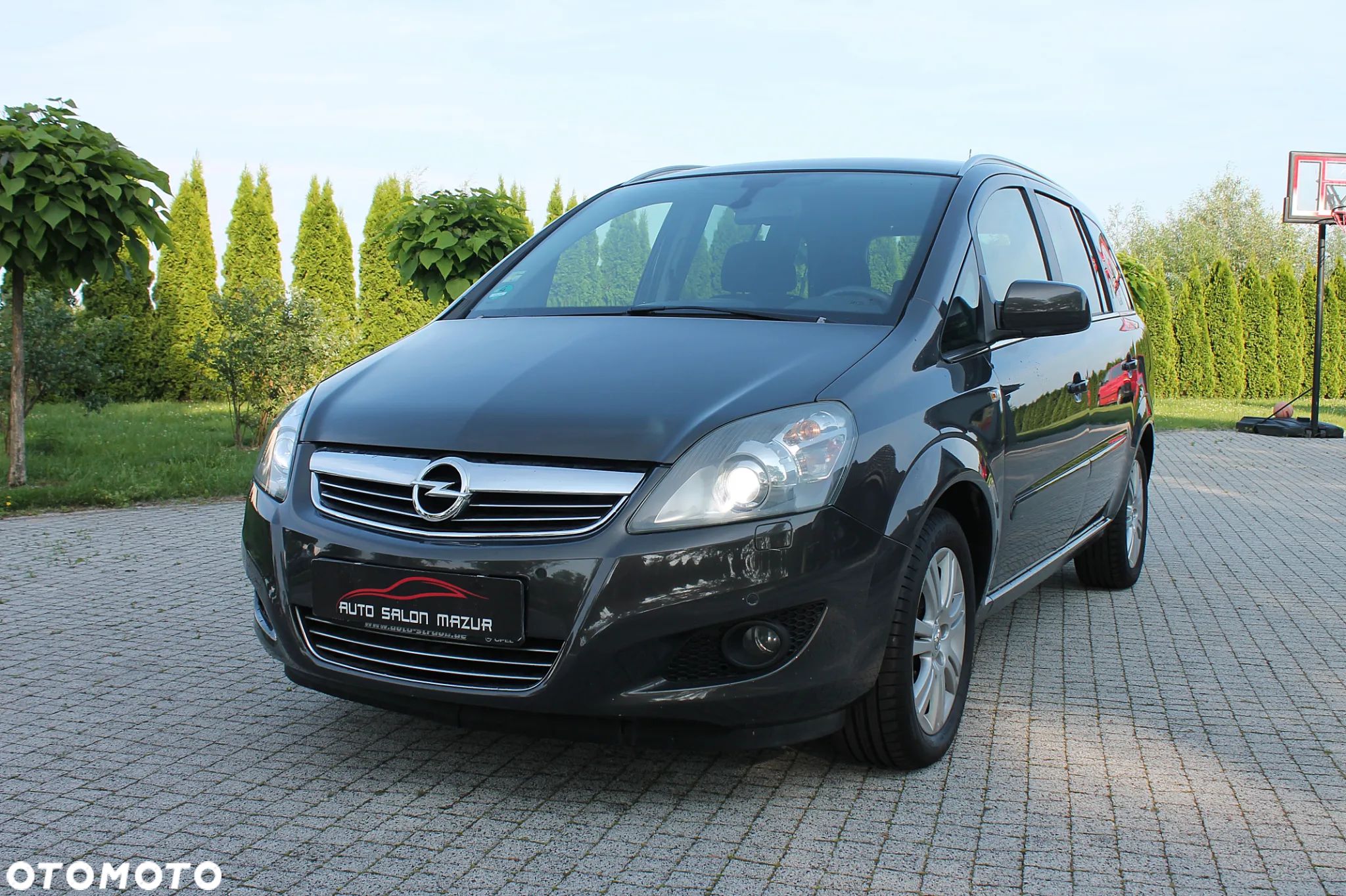 Opel Zafira 1.8 Cosmo EU5 - 1