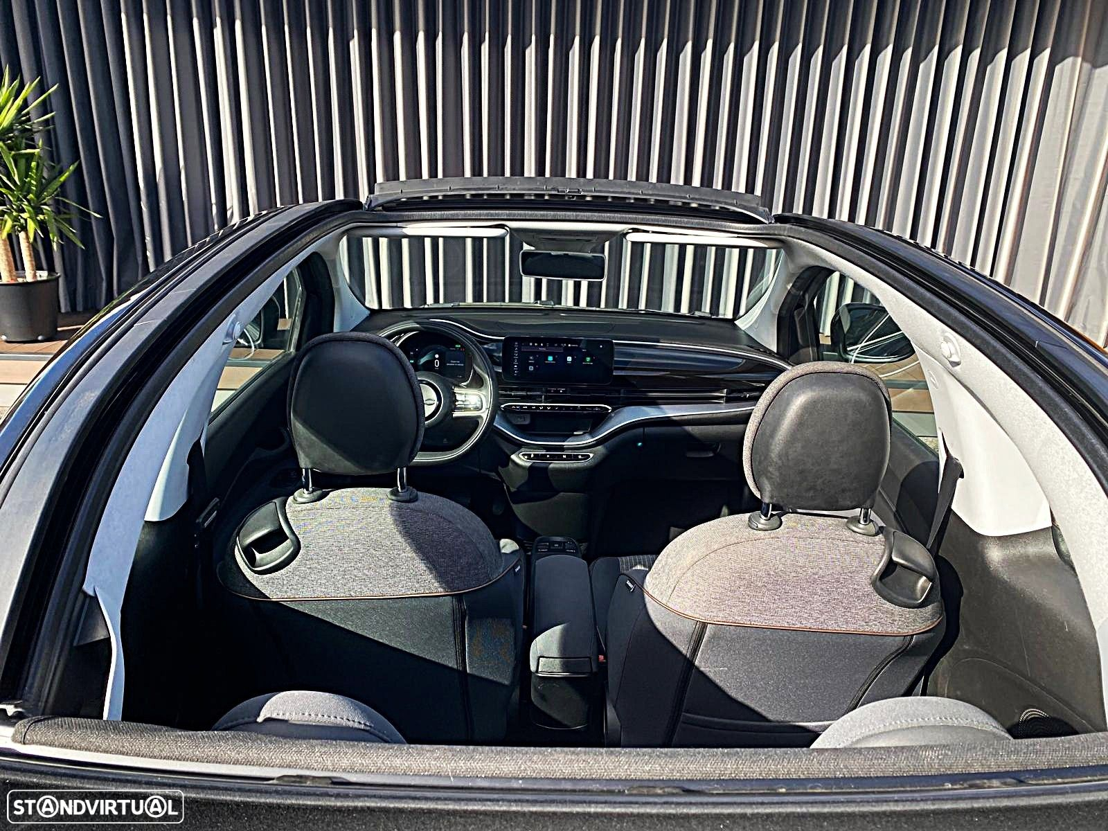 Fiat 500e C - 12