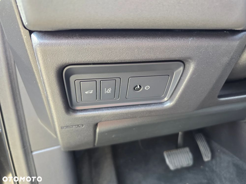 Land Rover Discovery Sport - 26