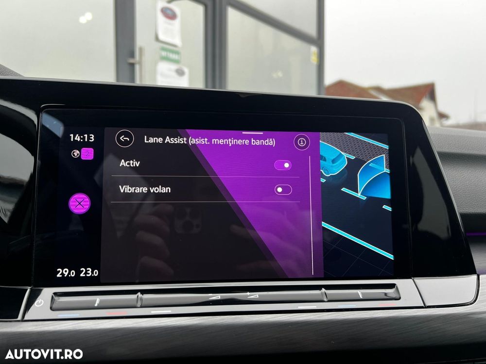 Volkswagen Golf - 22