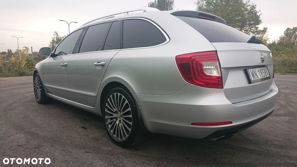 Skoda Superb 2.0 TDI 4x4 L&K DSG - 7