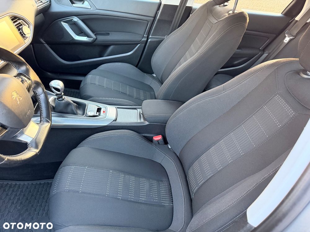 Peugeot 308 - 14