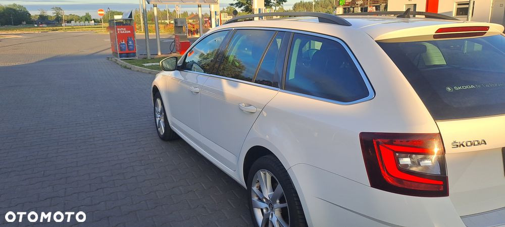Skoda Octavia 2.0 TDI 4x4 Ambition DSG - 4