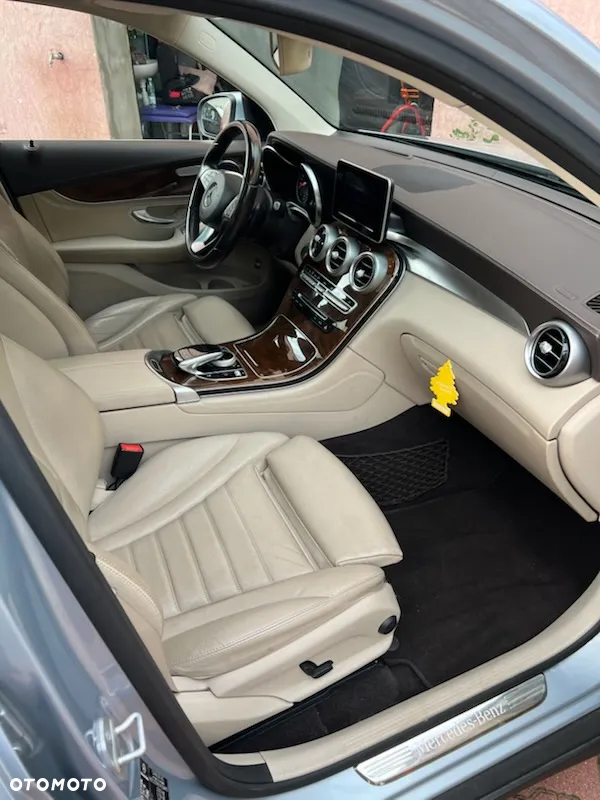 Mercedes-Benz GLC 220 d 4-Matic - 12