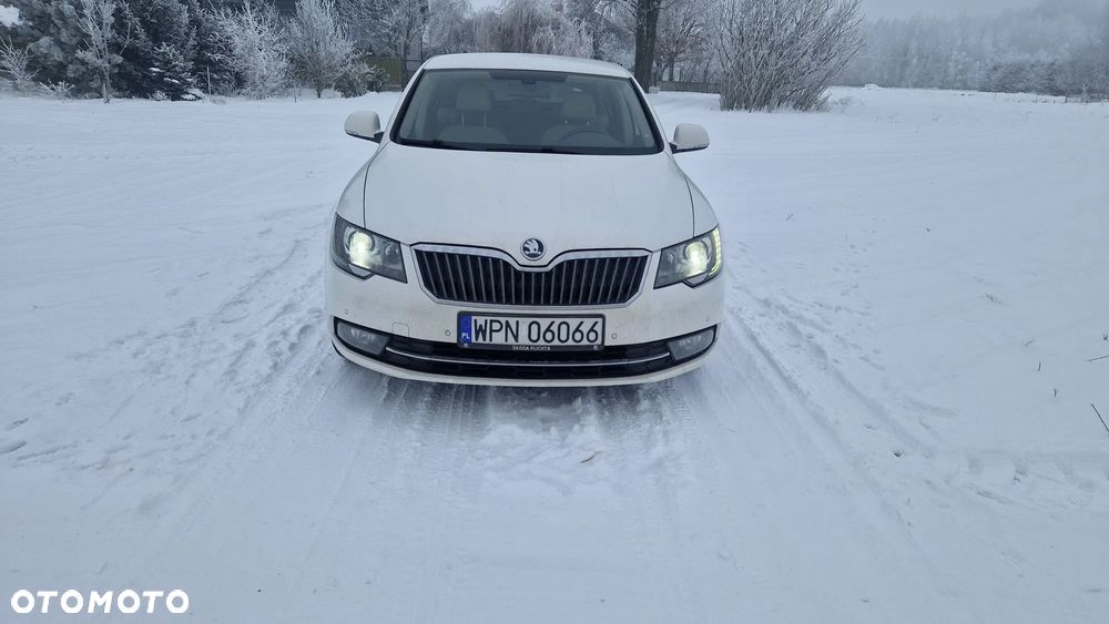 Skoda Superb 2.0 TSI L&K DSG - 2