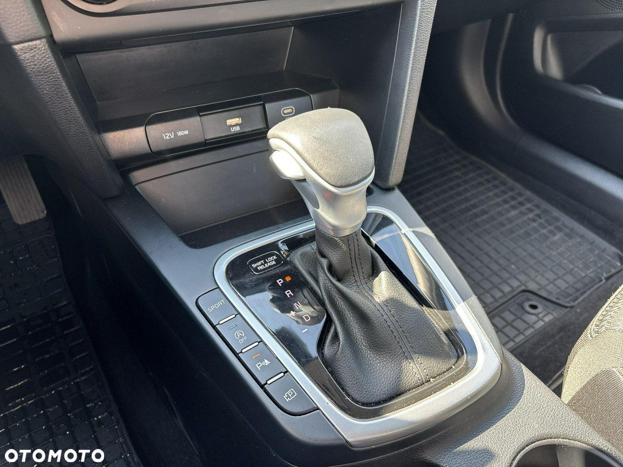 Kia Ceed 1.5 T-GDI M DCT - 22